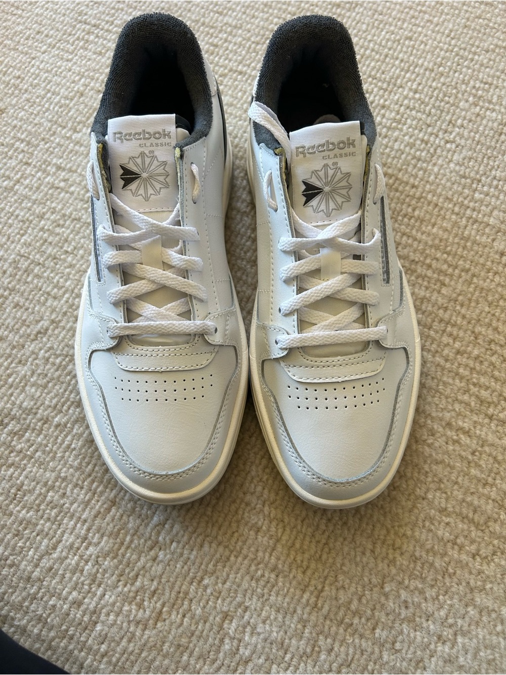 Reebok Classic Men's White and Gray Leather Sneakers